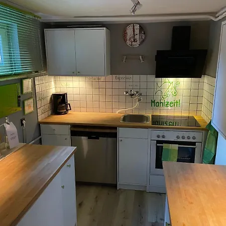 Apartment Ferienwohnung *